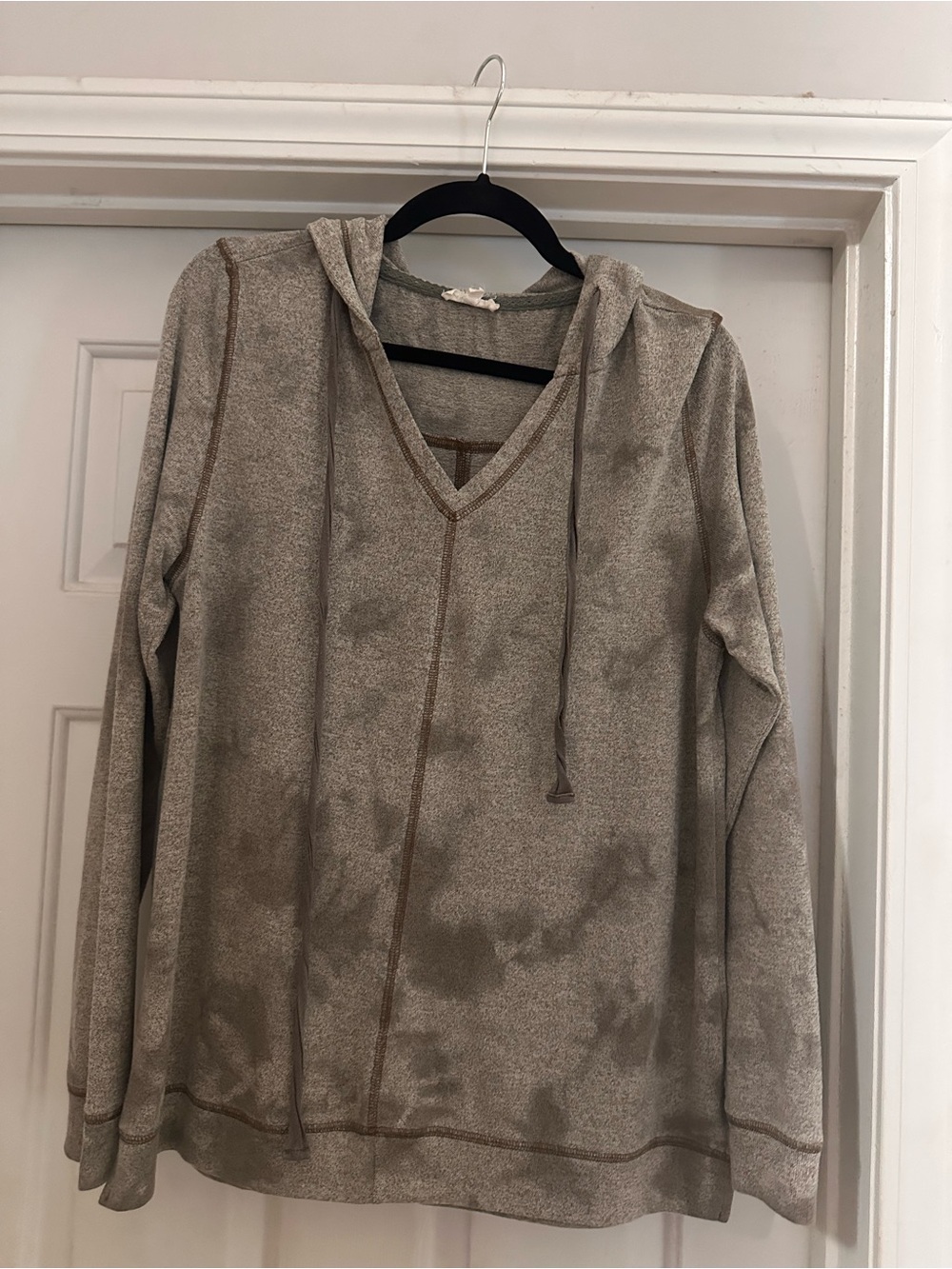 Women’s V-Neck Hoodie Tee - Light Taupe
